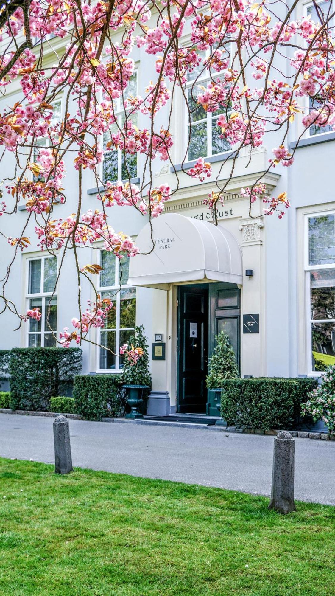 Central Park Voorburg - Relais & Chateaux Εξωτερικό φωτογραφία