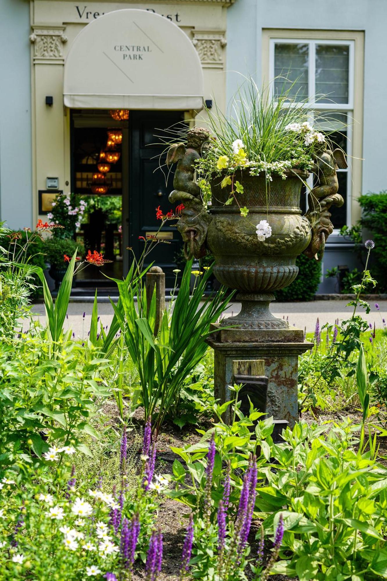Central Park Voorburg - Relais & Chateaux Εξωτερικό φωτογραφία